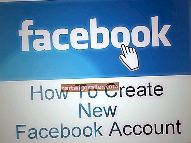 Com crear nous llocs a Facebook